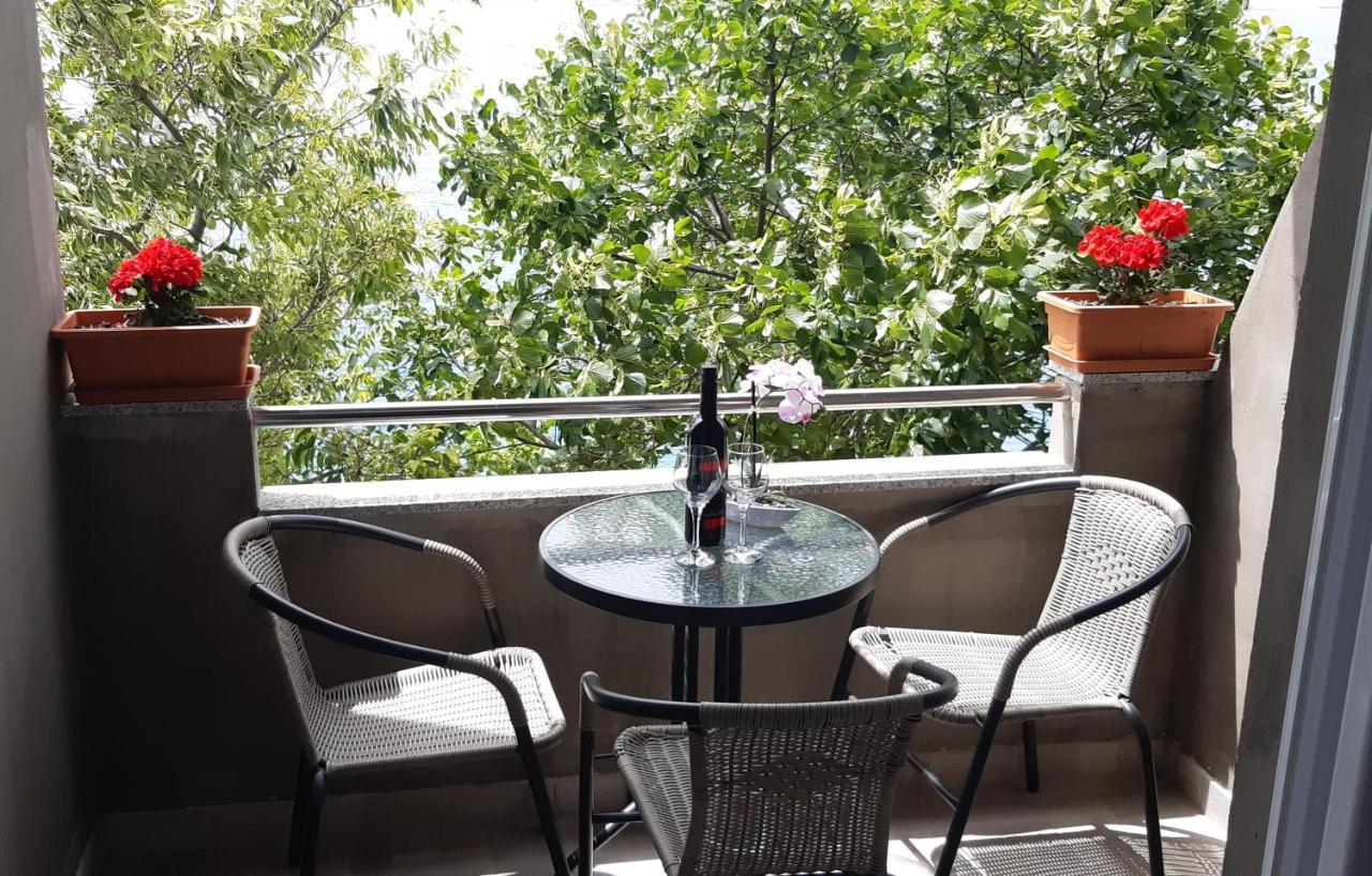 Apartmani Antea Starigrad Paklenica Esterno foto